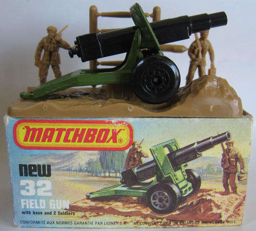 MATCHBOX Lesney Superfast #32 Field Gun With Bas & 2 Soldiers BOXED MILITARY MODEL mint