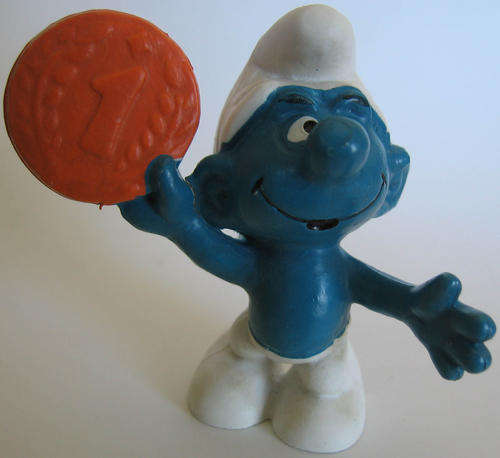 MEDALLION SMURF 1980's  Peyo Schleich vintage collectable toy FIGURE SMURFS