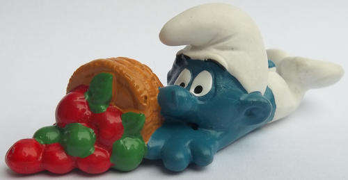 Fruit Smurf SMURF SMURFS 1983 VINTAGE - Peyo Schleich vintage collectable toy FIGURE