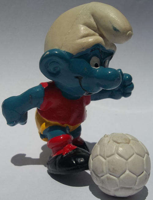 SOCCER Player Smurf 1978 SMURFS - Peyo Schleich vintage collectable toy FIGURE