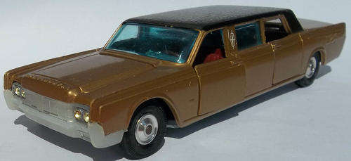 Corgi Lincoln Continental Made in England 1970's Vintage Die Cast CORGI MODEL