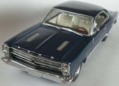 Matchbox Dinky Collectibles YMC09 1966 Ford Fairlane 1:43 Scale model Highly detailed