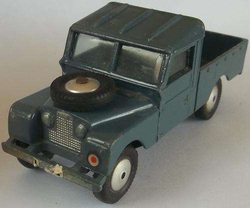 Corgi Land Rover 109'' W.B 1960's Vintage Die Cast Model LANDIE made in England