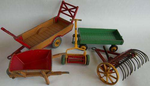 Dinky Toys COLLECTION of 5 Farm Models DINKY COLLECTION Made in England Vintage
