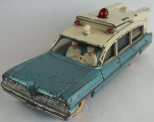 DINKY TOYS Superior Criterion Ambulance Made in England Vintage Die Cast Model