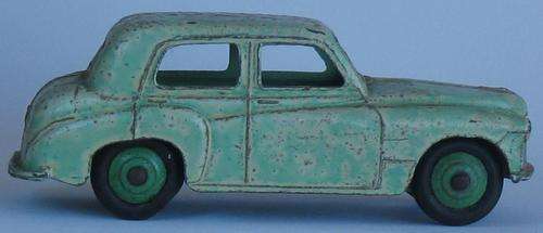 DINKY TOYS #154 Hillman Minx MECCANO - Made In England 1955 VINTAGE SOLID DIE CAST MODEL