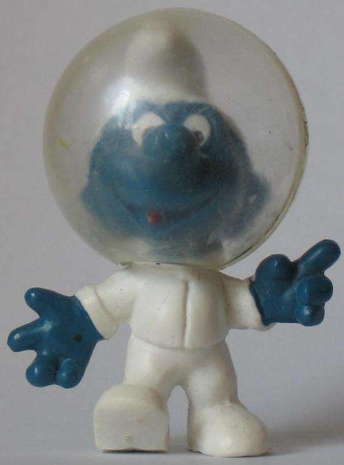 ASTRONAUGHT SMURF !!!! PEYO SCHLEICH 1965 Vintage early Smurf More On Auction