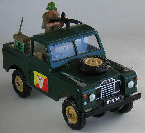 1/32 Scale BRITAINS S.W.B Military Land Rover - vintage 1976 Die Cast Model Made in England