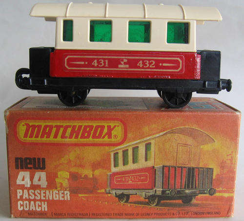 MATCHBOX Lesney Superfast #44 Passenger Coach - Made in England - Railwayana