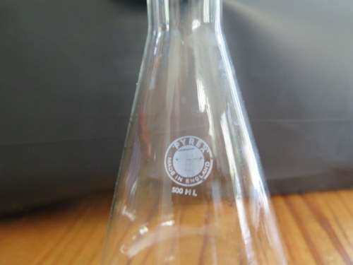 Science Flasks//4 Glass Science Flasks//Erlenmeyer Flasks