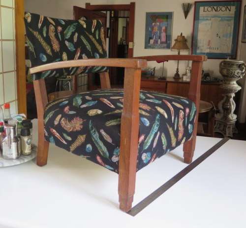 Armchair//Retro Armchair