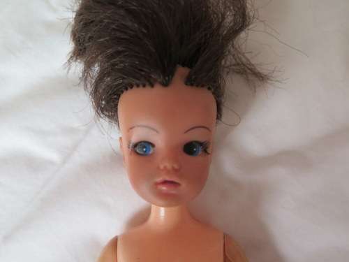 Vintage Sindy Dolls for parts X 2