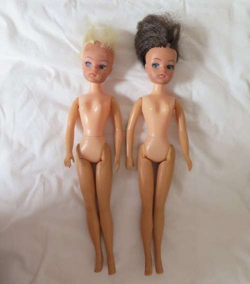 Vintage Sindy Dolls for parts X 2