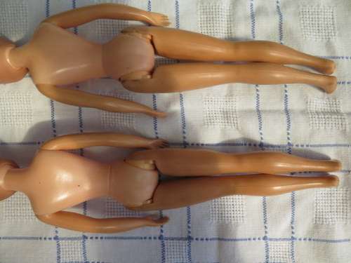 Vintage Sindy Dolls for parts X 2