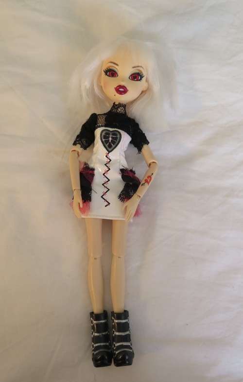 Bratz Bratzilla Jade J`Adore