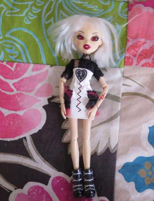 Bratz Bratzilla Jade J`Adore