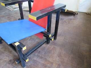 Red blue chair - after Rietveld
