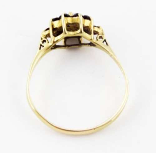 DAINTY VINTAGE ENGLISH GARNET AND OPAL 9CT YELLOW GOLD RING