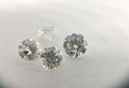 5 x 0.03ct each, H and VS1 Matching Diamonds