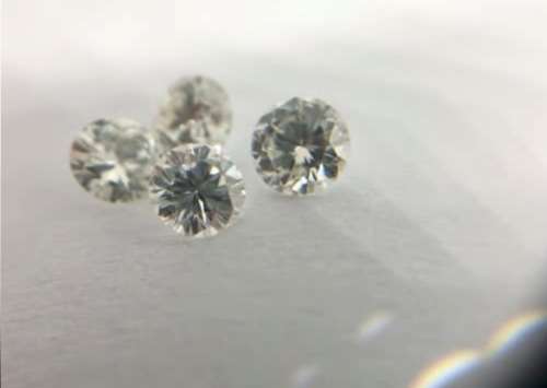 5 x 0.03ct each, H and VS1 Matching Diamonds
