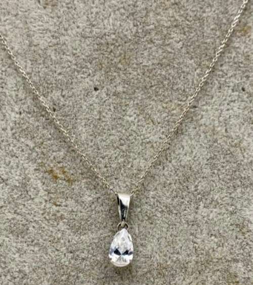 9CT White Gold Teardrop Pendant