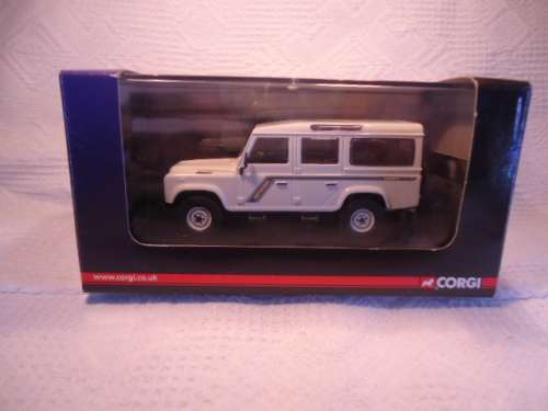 Corgi - # 09709 - Land Rover Defender