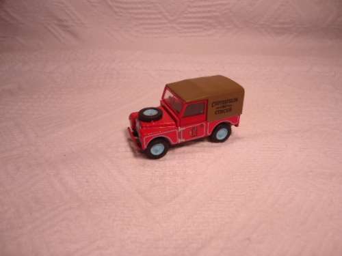 Oxford - Land Rover Series 2 - SWB - Chipperfield Circus - Parade Vehicle
