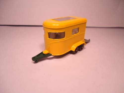 Matchbox - Regular Wheels - # 43C - Pony Trailer + horses - BPW
