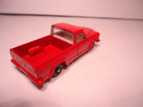 Matchbox - Regular Wheels - # 17B - Jeep Gladiator Pick Up Truck - BPW