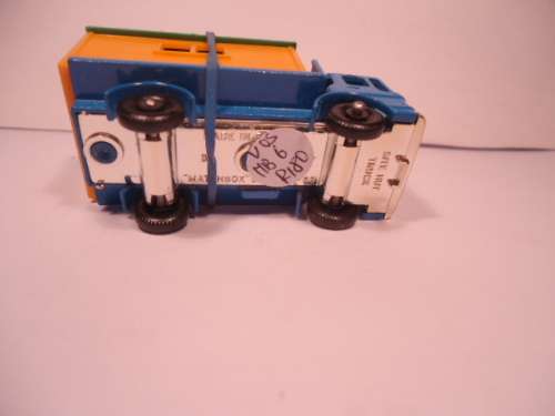 Matchbox Regular Wheels - # 60B - Leyland Truck with Site Office - BPW