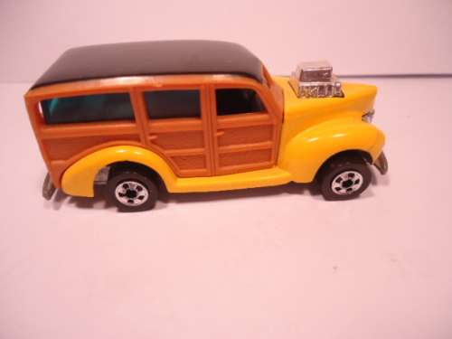 Hotwheels - # 2530 - 1986 - 40`s Woody - made in Malaysia