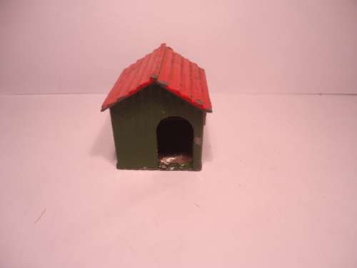 Britains - Dog Kennel - missing dog - # 5015