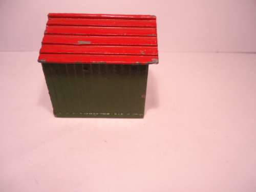 Britains - Dog Kennel - missing dog - # 5015