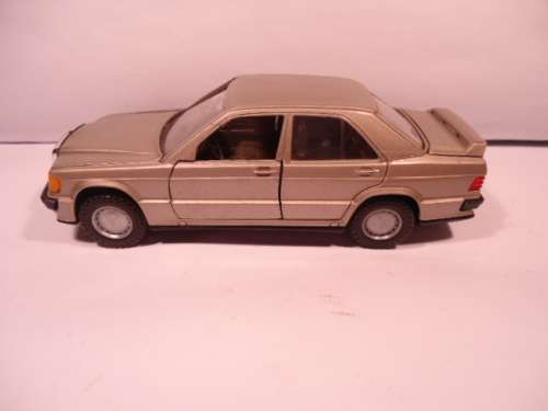 NZG - Mercedes Benz 190E 2.3-16 - 1/35 - No Macot - # 254