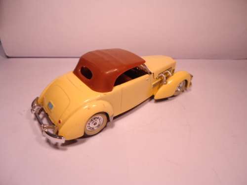 Matchbox Models of Yesteryear - # Y 18 - 1937 Cord