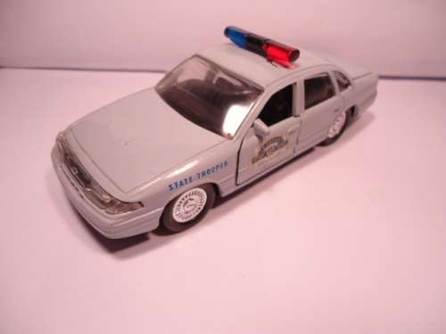 Road Champs - Ford Crown Victoria - Kansas Highgway Patrol - State Trooper