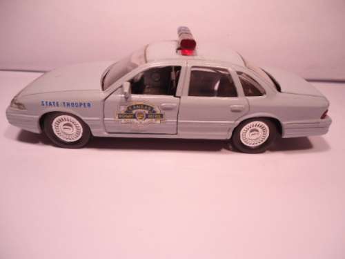 Road Champs - Ford Crown Victoria - Kansas Highgway Patrol - State Trooper