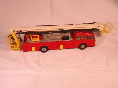 CORGI - Dennis - Simon Snorkel # 1126