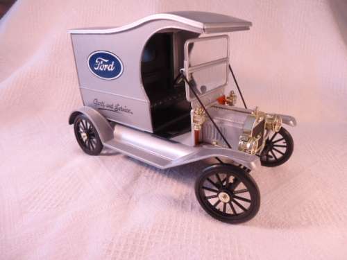 Universal Hobbies - Ford Model T Delivery (Ford)