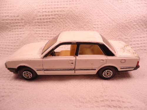 Majorette - Peugeot 505 - 1\35