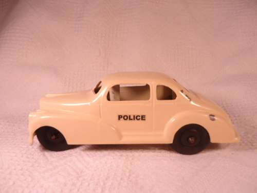 London Toys - Oldsmobile Coupe - Police - Restoration