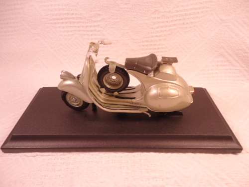 Maisto - Vespa Sport 6 Giorni 1952