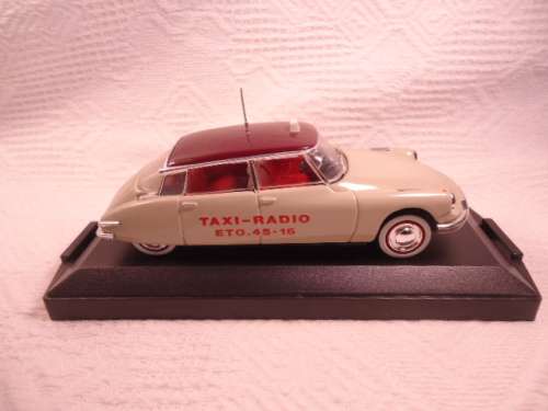 Vitesse - Citroen DS 19 Taxi Radio - # L043A