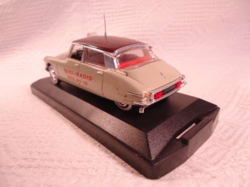 Vitesse - Citroen DS 19 Taxi Radio - # L043A