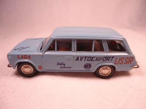 Russian Models - Lada Station Wagon - Rally service - # 2102