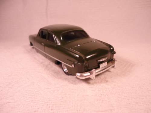 Ertl - 1949 FORD COUPE - # 2803