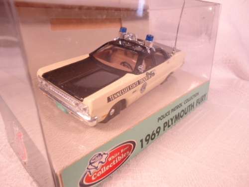 White Rose Collectables - 1969 Plymouth Fury - Tennessee State Trooper - ltd to 2500 pcs
