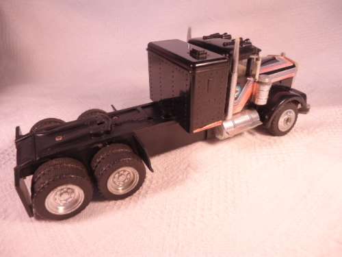 The Big 4 - Transport Truck - Porsche - Plastic
