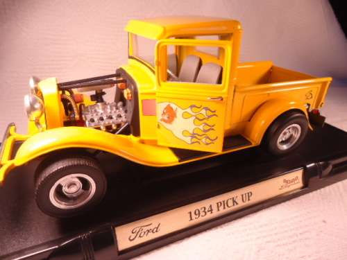 Road Signature - 1934 Ford Pick Up Street Rod