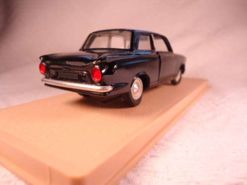 Eligor - Ford Cortina - Berline 1965 - # 1102
